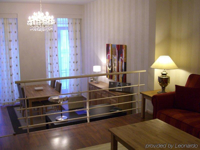Thon Residence Florence Aparthotel Брюссель Экстерьер фото